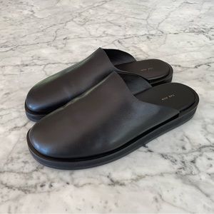 The Row sabot black leather mules 41 with box
